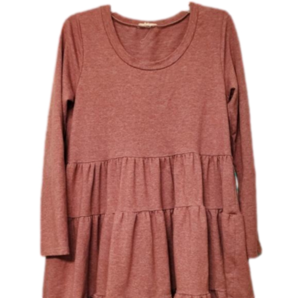 easel Dresses & Skirts - Easel M tiered rust/rose baby doll dress.